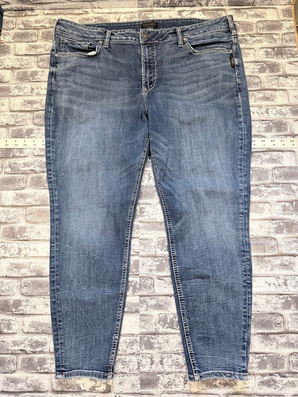 Silver Jeans Co. Avery Skinny Women's Size 22x27 Blue